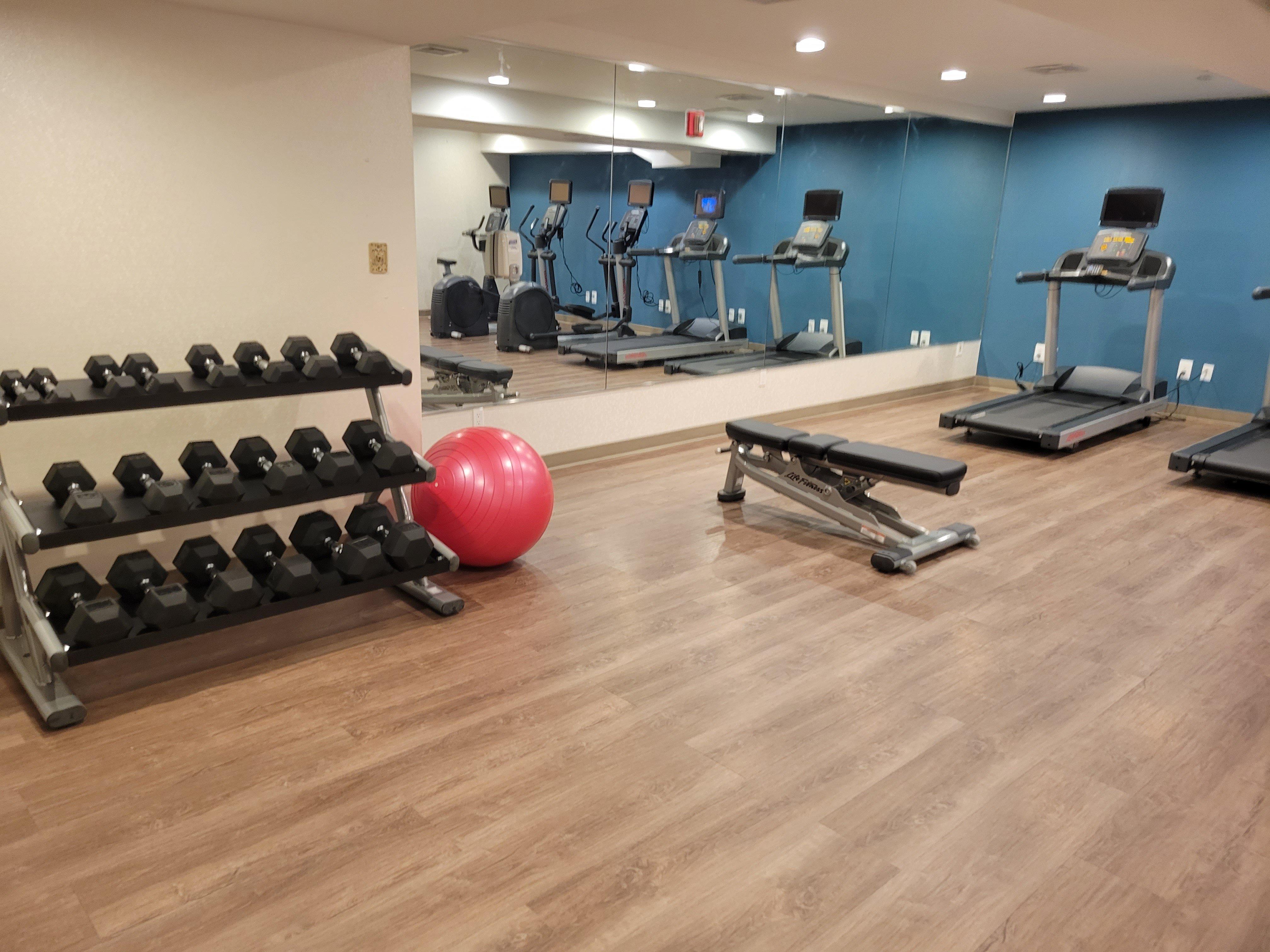 Holiday Inn Express Maspeth By Ihg Нью-Йорк Екстер'єр фото