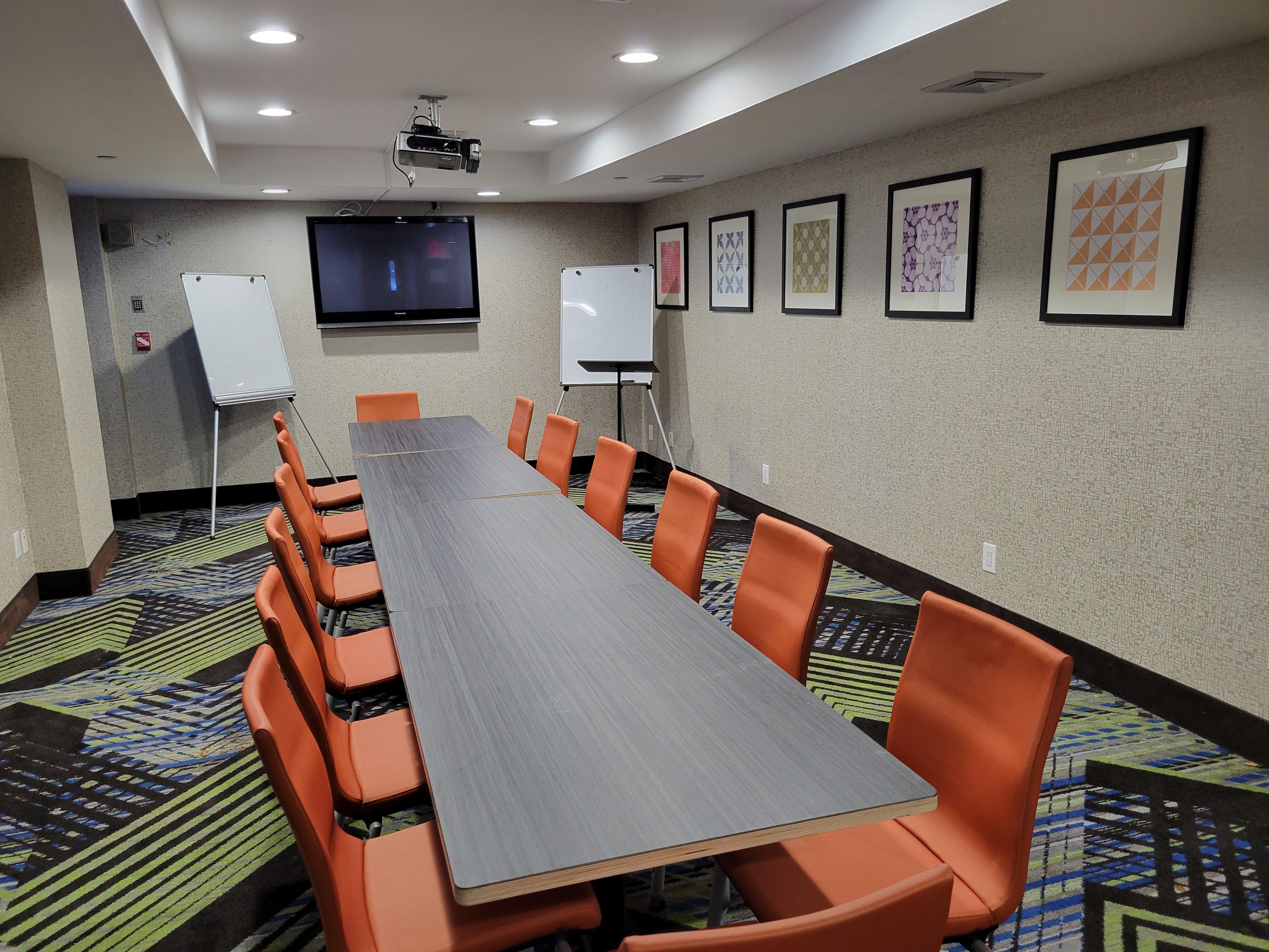 Holiday Inn Express Maspeth By Ihg Нью-Йорк Екстер'єр фото